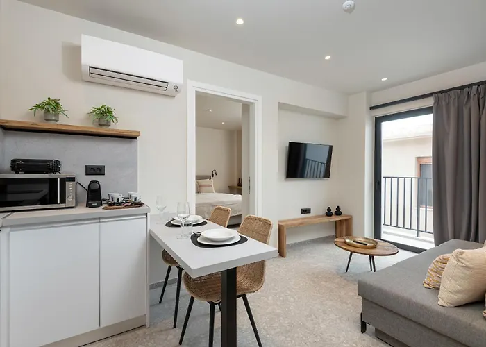 Melia 3* コス・タウン